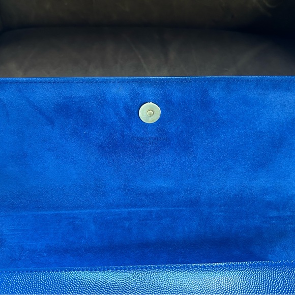 Saint Laurent Blue Leather Clutch with Gold Hardware - Picture 11 of 11